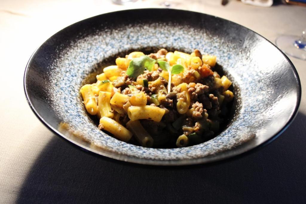 Hotel Ristorante Al Fiore 佩斯基耶拉德加达 外观 照片