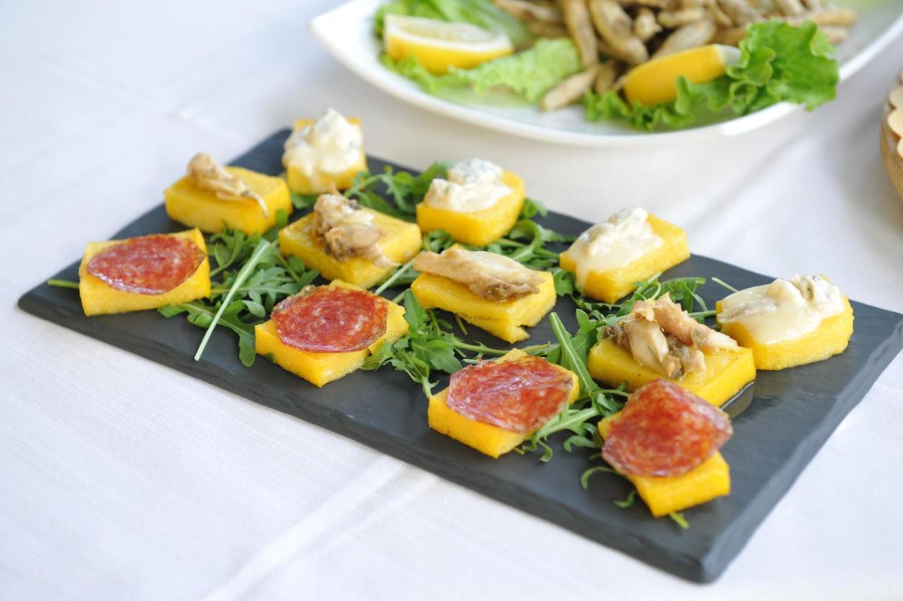 Hotel Ristorante Al Fiore 佩斯基耶拉德加达 外观 照片